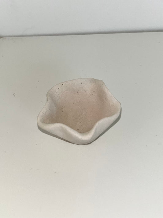 1” Wavy Dish Ceramic Bisque