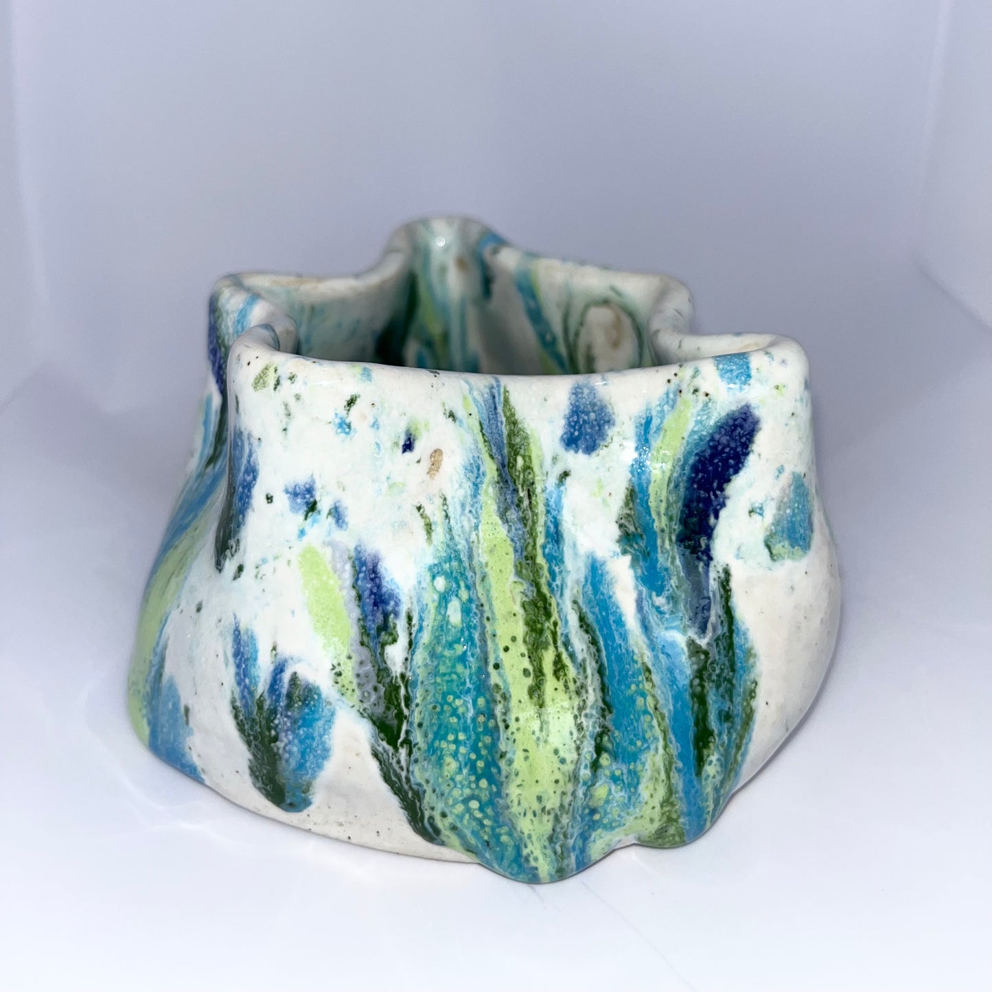 4" Pottery Wavy Bowl - White & Green