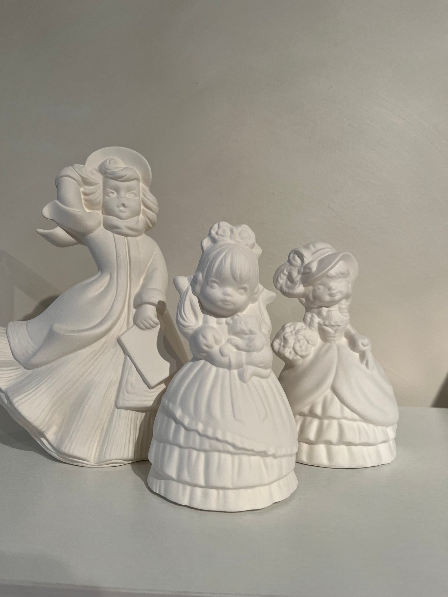 Figurines Ceramic Bisque